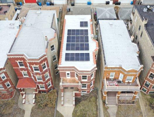 8.80 kW Solar Project installed by Windfree 03/2022 in Chicago, IL