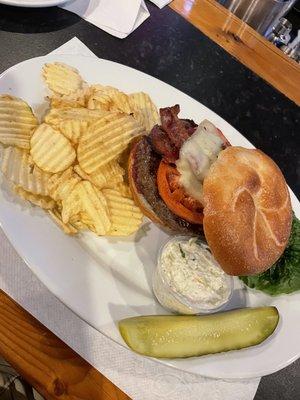 Dubliner Burger with Chips