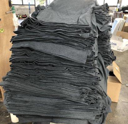 500 shirts for a sports team