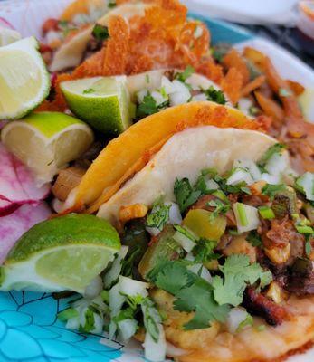 Amazing tacos, fresh and delicious!