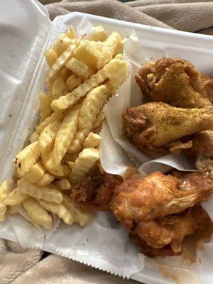 10 piece chicken. Half lemon pepper dry & half mild with fries with added seasoning.