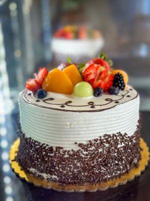 chocolate cream cake