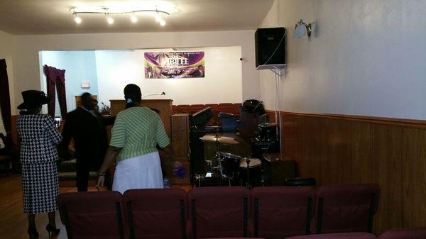 Faithful Mission Pentecostal Church