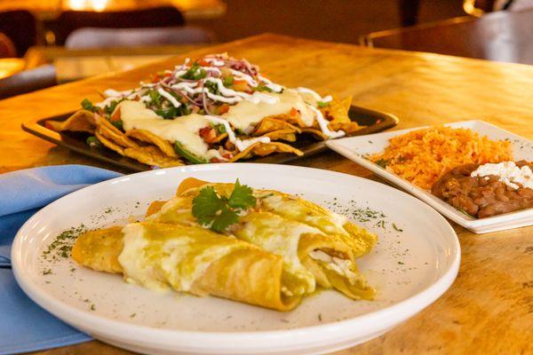 Nachos and Enchiladas Suizas with rice and beans