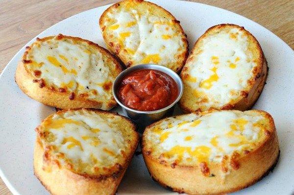 Garlic Cheese Bread