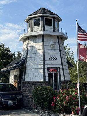 What an adorable lighthouse fashioned coffee shop!