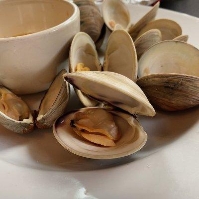 Steamed clams