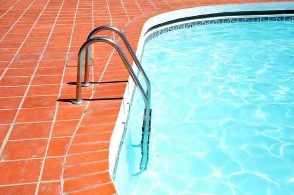 Swimming Pool Service Boca Raton, Commercial Pool Cleaners Boca Raton