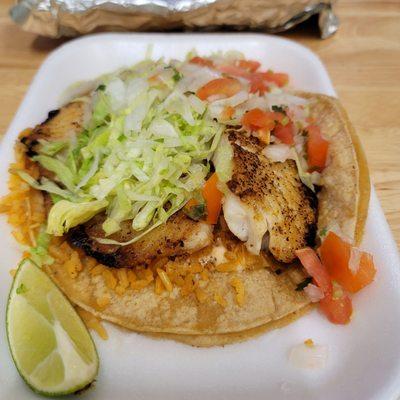 Grilled fish taco