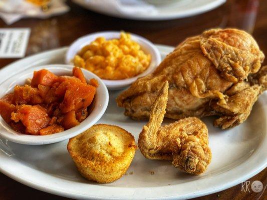 Famous Fried Chicken w/yams & mac n' cheese.