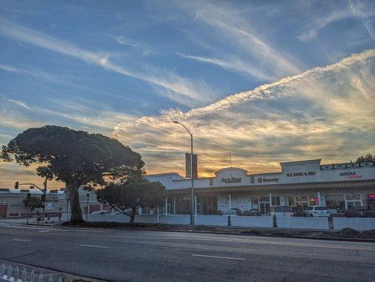 Early morning view neighborhood of Lost and found bar along with many other local businesses in Colonial Corners. National and Barrington