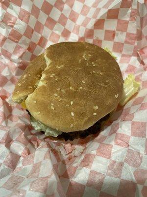 One of the Worst Cheese Burger I've ever Sat in front of.