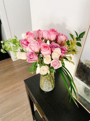 Arrangement with Costco roses