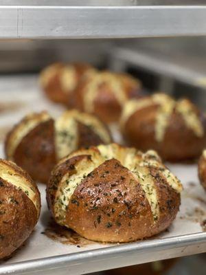 Signature calic bagel with garlic cream cheese