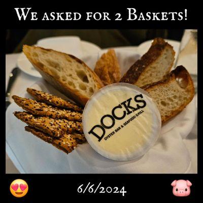 Yes, 2 baskets - so delicious and fresh.