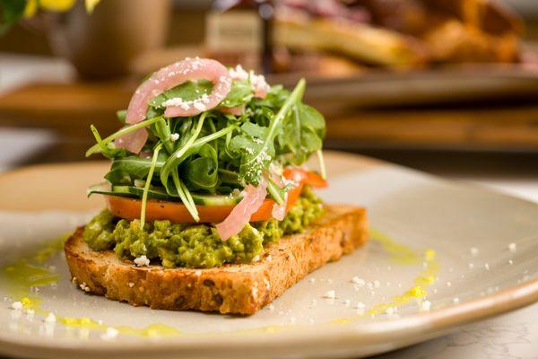 Avocado Toast:
multigrain toast, arugula
cucumber, heirloom tomato, cotija
pickled onions