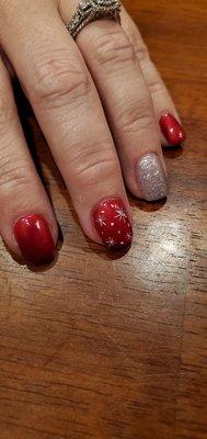 Loving my Christmas nails.