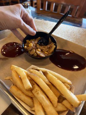 Tiny bowl of Brunswick stew that tasted like it was made a month ago $4.      the fries were good