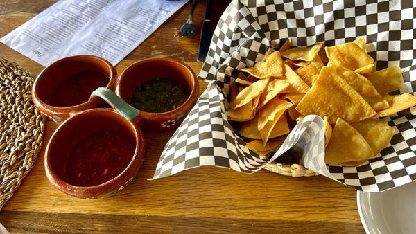 Chips and salsa. None of the salsa was spicy.