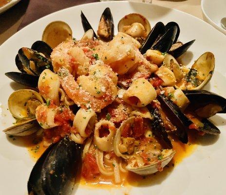 Seafood Linguine