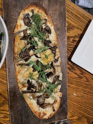 Roasted RI Mushroom Naan