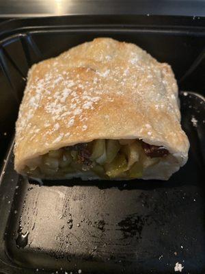 Apple strudel (seasonal)