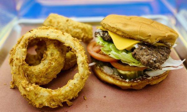 Cheeseburger & Onion Rings