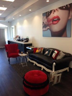 SENNA Makeup & Brow Studio Westlake seating area to sip coffee, tea and snacks while you wait for your brow & makeup artist