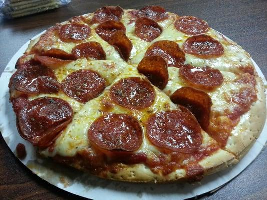 X-Small pepperoni pizza. So much flavor. You can't go wrong at Cardo's.