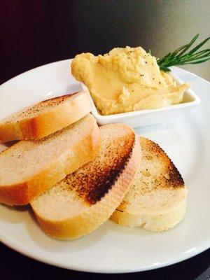 Hummus with crostini