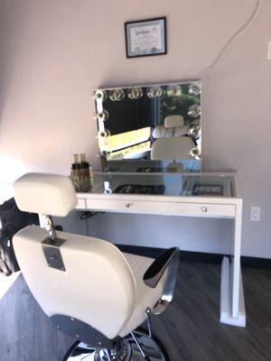 Luxurious Make up salon