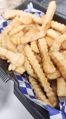 Soggy fries that look like bertha the elementary school cafeteria cooked.