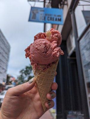 Strawberry rhubarb oat crumble vegan ice cream.