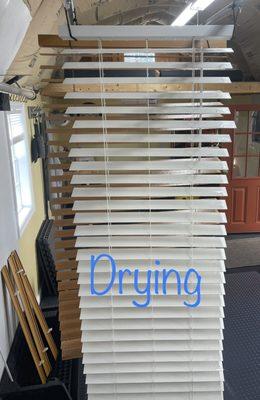 Drying faux woods ...