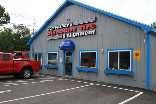 Don Foshay's Tire and Auto Repair, Camden, Maine