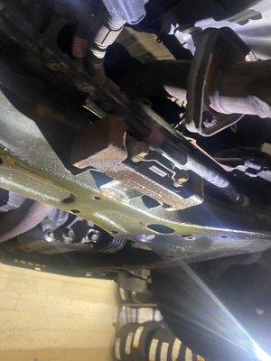 Oil leak on the control arms