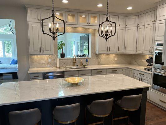 New kitchen countertops and backsplash