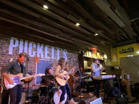 Aberdeen Band at Pucketts