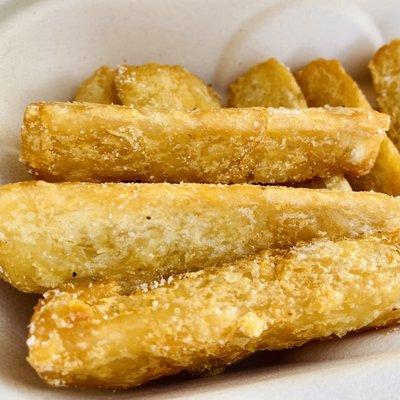 Crispy Yucca Fries