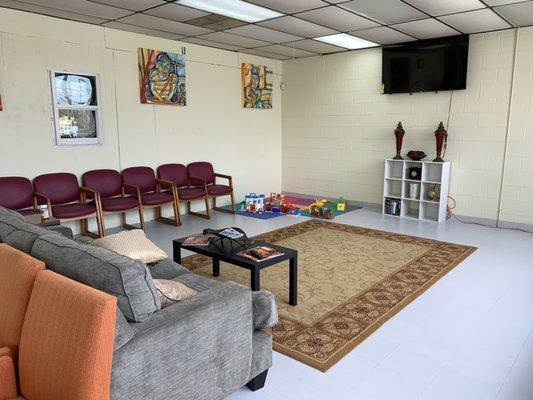 Waiting are & kids area @ 1304 st agustine rd