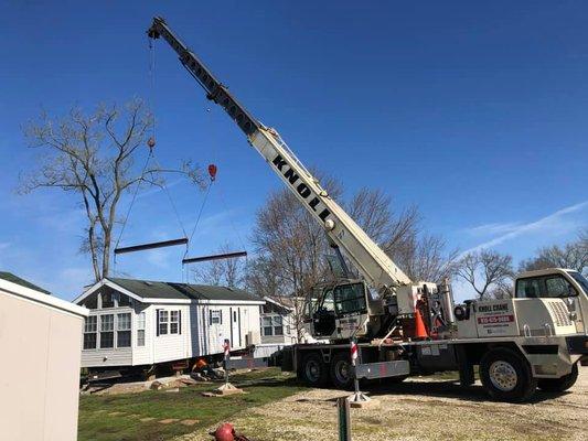 Moving a trailer home - Two crane pick