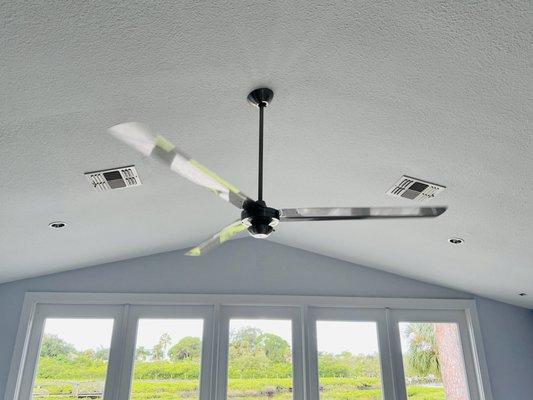 new 72" ceiling fan