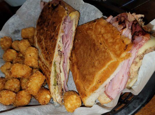 Tom's Cuban & tots