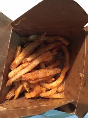 She was arguing that my fries weren't dry that they had chili on them certainly doesn't look like they have chili on them Sandy