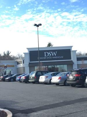 Millbury DSW -- Shoppes @ Blackstone Valley : 70 Worcester Providence Turnpike / Route 146, Millbury            Storefront