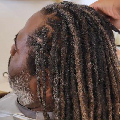 Dread loc crochet maintenance