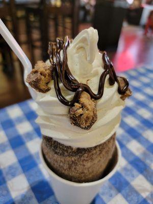 BERLINER- cinnamon sugar chimney cake, vanilla Gelato,  reeses, chocolate syrup