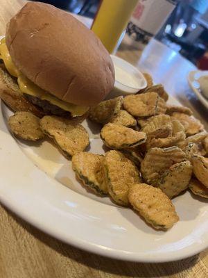 Cheeseburger with fried pickles - delicious!