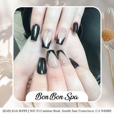 Turn heads with black nails that sparkle with rhinestone glamour  
 : https://lk.macmarketing.us/BonBonSpa-Booking
-