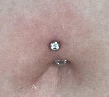 Super swollen jewelry Leo pierced me with